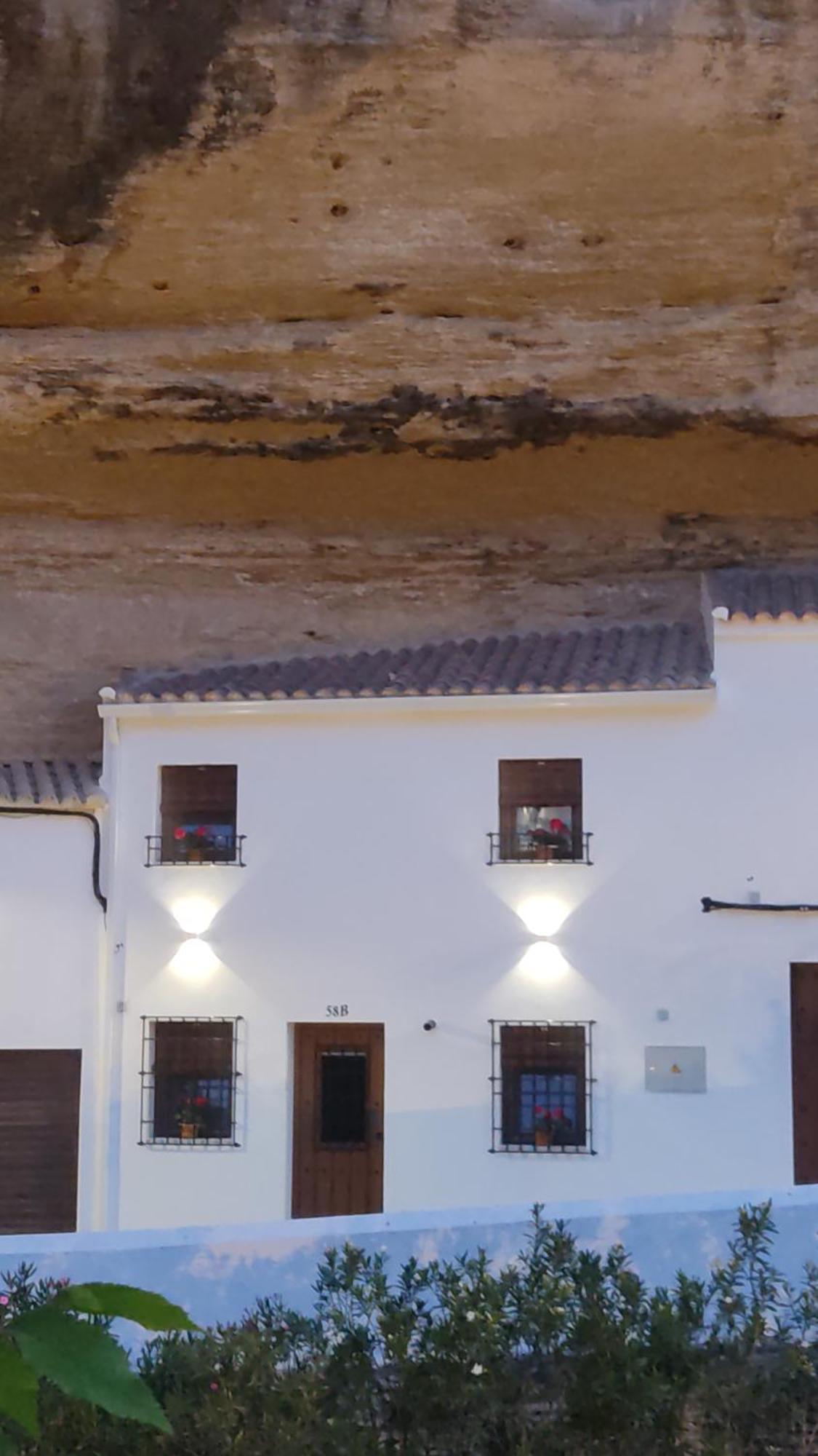 Casa Cueva Las Chicas Del Puente Setenil De Las Bodegas الغرفة الصورة