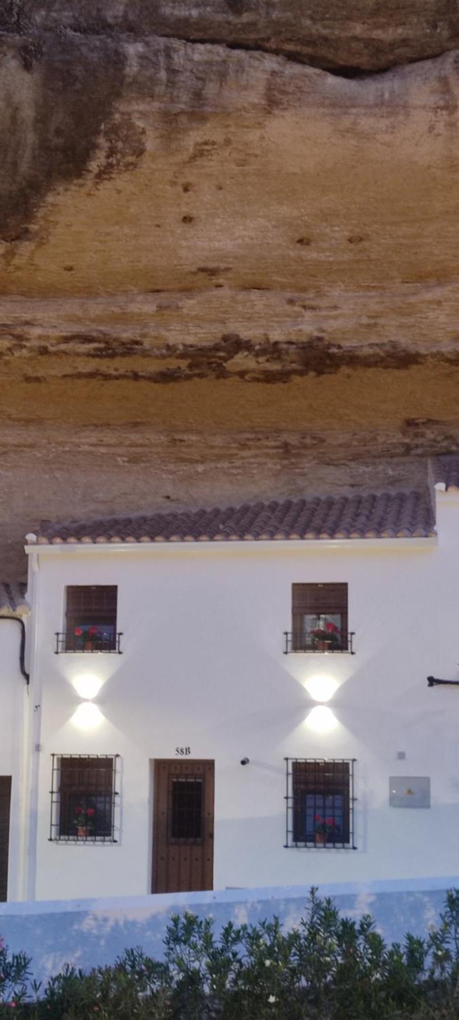 Casa Cueva Las Chicas Del Puente Setenil De Las Bodegas الغرفة الصورة